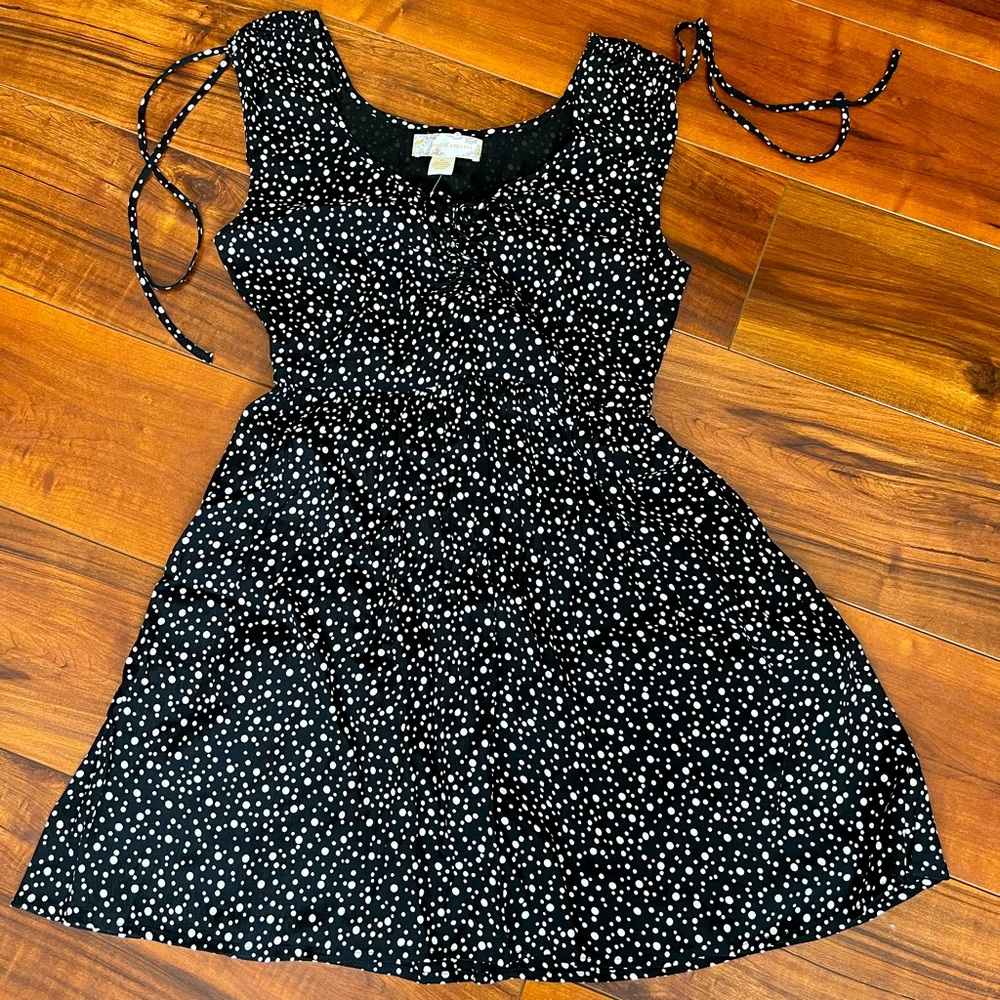 NWT Band of Gypsies XS spotted tie fit and flare dress with cinched sleeves